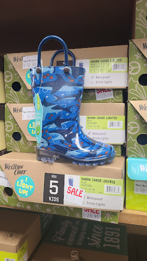 Shoe Store «Shoe Station», reviews and photos, 4601 Montgomery Hwy #500, Dothan, AL 36303, USA