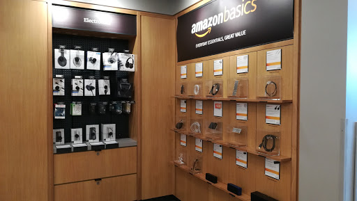 Electronics Store «Amazon Books», reviews and photos, 246 Legacy Pl, Dedham, MA 02026, USA