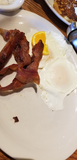 American Restaurant «Cracker Barrel Old Country Store», reviews and photos, 10090 Daniels Pkwy, Fort Myers, FL 33913, USA