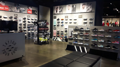 adidas Brand Store Herzogenaurach, Olympiaring