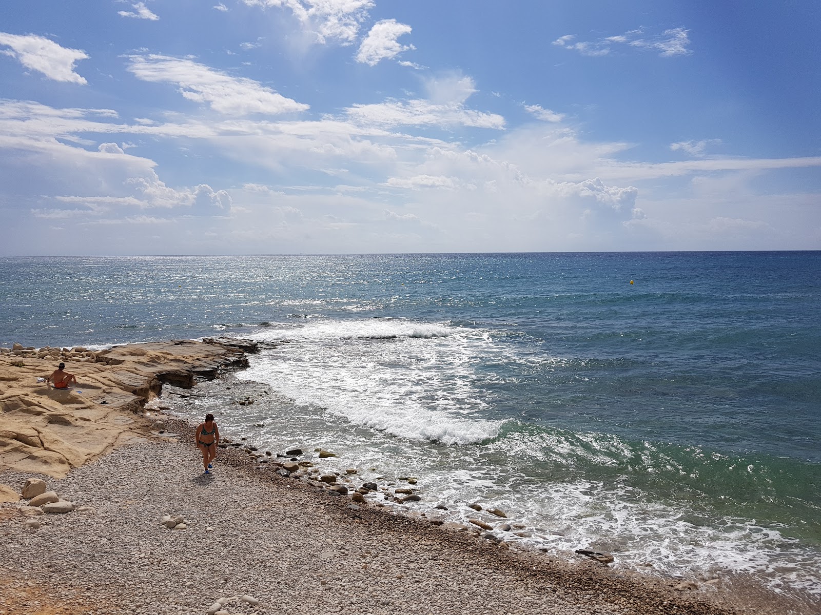 Fotografija Cala Baladrar z majhen zaliv