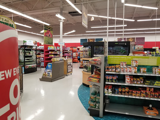 Pet Supply Store «Petco Animal Supplies», reviews and photos, 4751 W 29th St, Greeley, CO 80634, USA