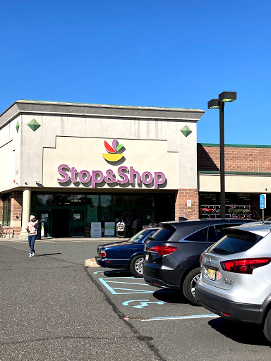 Supermarket «Stop & Shop Supermarket», reviews and photos, 665 American Legion Dr, Teaneck, NJ 07666, USA