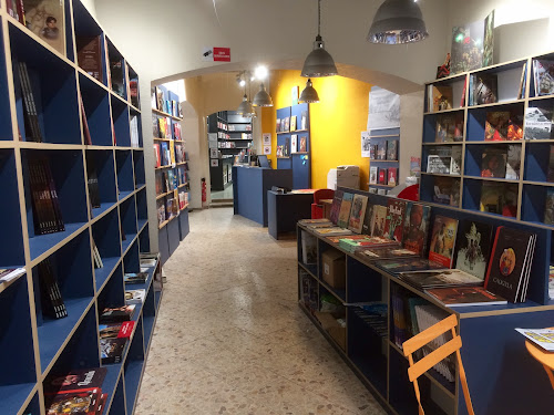 Librairie de bandes dessinées Librairie Arles BD Arles