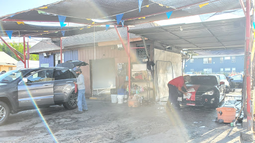 Remy's Old Fashioned Hand Car Wash en Los Angeles