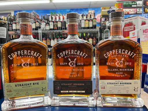 Liquor Store «Main Street Liquor», reviews and photos, 243 E 14 Mile Rd, Clawson, MI 48017, USA