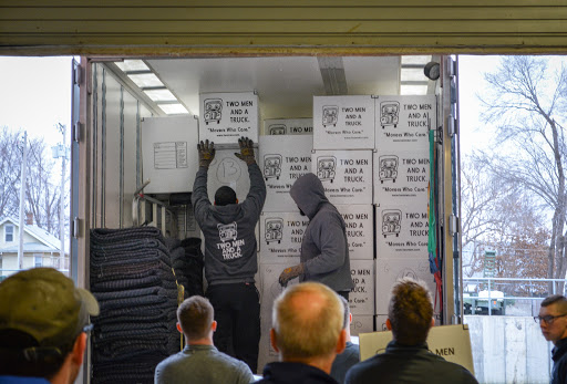 Moving and Storage Service «Two Men and a Truck», reviews and photos, 6702 L St, Omaha, NE 68117, USA