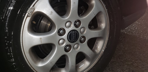 Car Wash «Washman Car wash», reviews and photos, 510 SE Grand Ave, Portland, OR 97214, USA