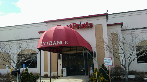 Shoe Store «Footprints Fashion & Footwear», reviews and photos, 79 Costello Rd, Newington, CT 06111, USA