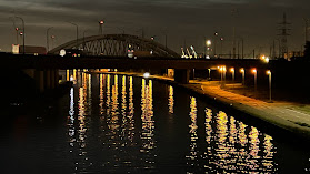 Fietsbrug over het Albertkanaal