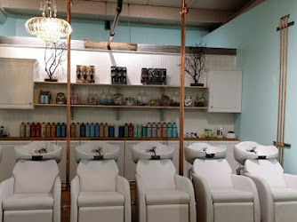 Leilani's Salon & Spa