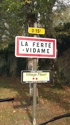 Foyer Mme de Fontanges à La Ferté-Vidame