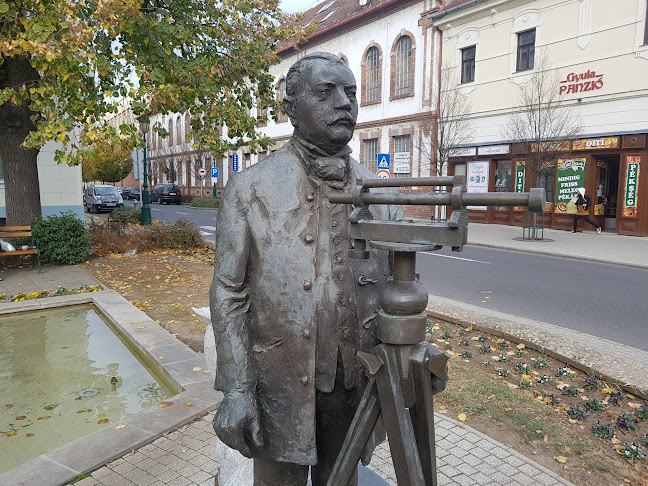 Bodoki Károly szobor