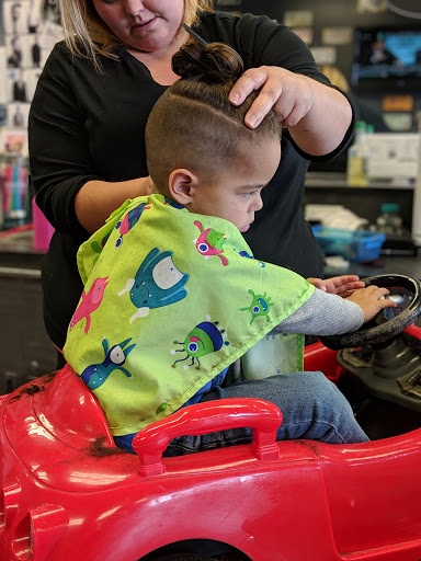 Barber Shop «Renegade Barber Shop», reviews and photos, 75 Eglin Pkwy NE, Fort Walton Beach, FL 32548, USA