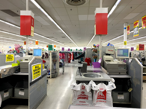 Discount Store «Kmart», reviews and photos, 6730 River Rd, Marine City, MI 48039, USA