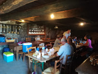 Atmosphère du Restaurant Buron de Camejane à Saint-Chély-d'Aubrac - n°16