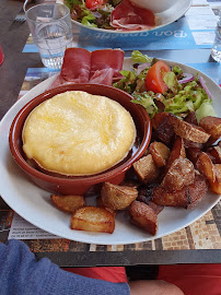 Raclette du Restaurant français L'Arbalète à Murol - n°14