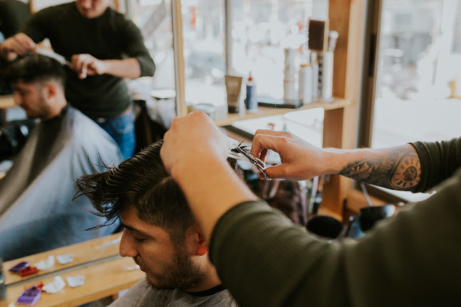 Concepto. Salón De Belleza Y Barbería. - Centro de estética