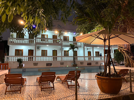 Khu Nghỉ dưỡng Caroline Resort