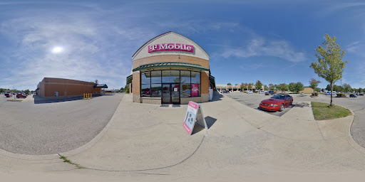 Cell Phone Store «MetroPCS Authorized Dealer», reviews and photos, 2823 E Highland Rd #113, Highland Charter Twp, MI 48356, USA