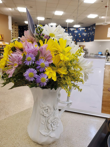 Florist «Artistic East Orlando Florist», reviews and photos, 9906 E Colonial Dr, Orlando, FL 32817, USA