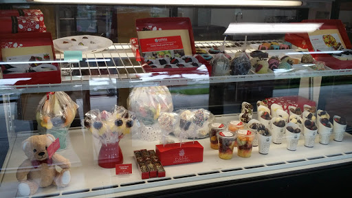 Shopping Mall «Coralwood Shopping Center», reviews and photos, 2301 Del Prado Blvd S, Cape Coral, FL 33990, USA