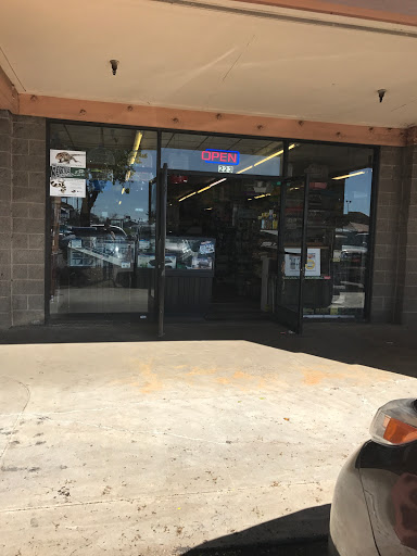 Pet Supply Store «Twins Aquarium», reviews and photos, 7912 N W Ln #223, Stockton, CA 95210, USA