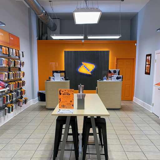 Cell Phone Store «Boost Mobile Cellutions- Marysville», reviews and photos, 109 S Main St, Marysville, OH 43040, USA