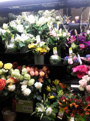 Grocery Store «Quality Food Center», reviews and photos, 7823 SE 28th St, Mercer Island, WA 98040, USA