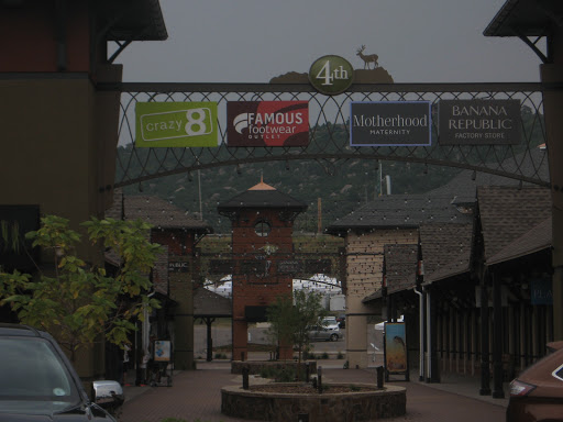 Clothing Store «Banana Republic», reviews and photos, 5050 Factory Shops Blvd, Castle Rock, CO 80108, USA