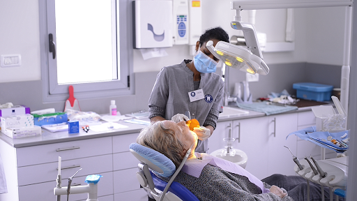 HaTikva Dental Clinic - התקווה מרפאת שיניים