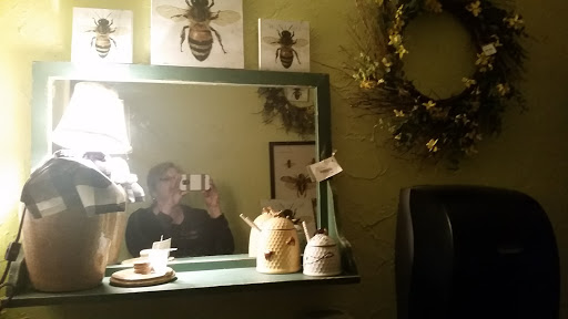 Furniture Store «Three French Hens Antiques», reviews and photos, 16935 Manchester Rd, Grover, MO 63040, USA