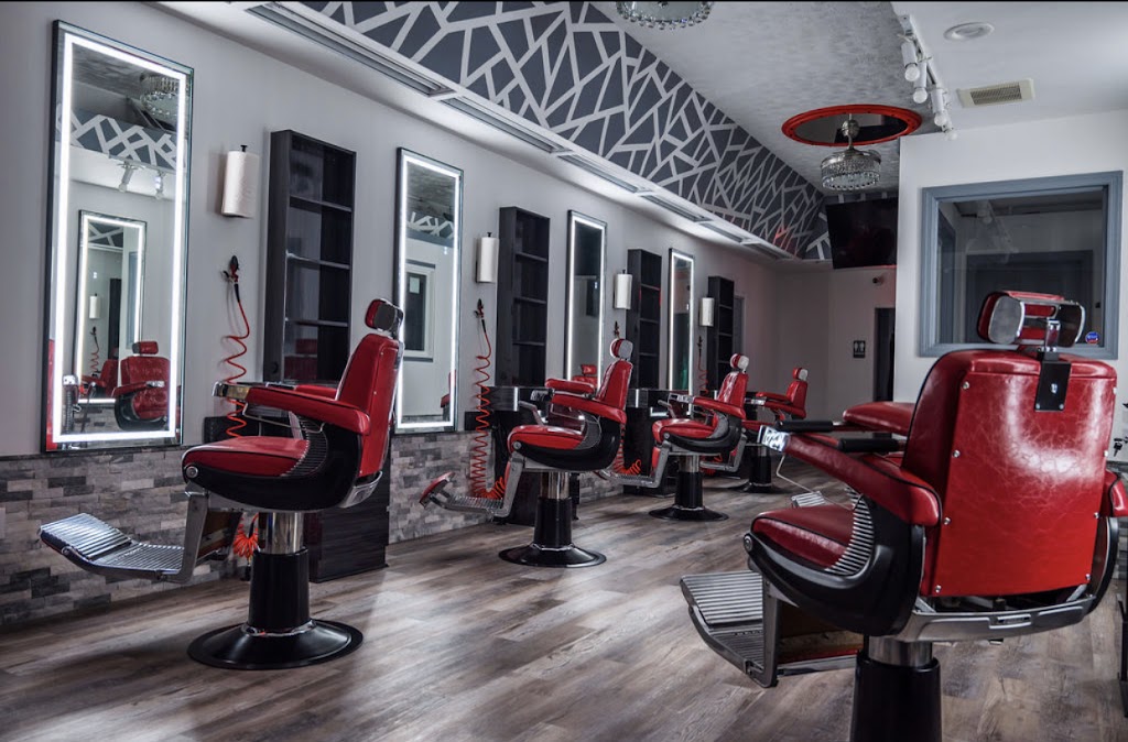 Lion Unique Cuts Barbershop 11580