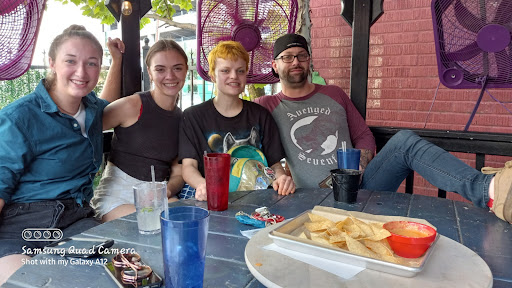 Restaurant «Stickyz Rock-n-Roll Chicken Shack», reviews and photos, 107 River Market Ave, Little Rock, AR 72201, USA