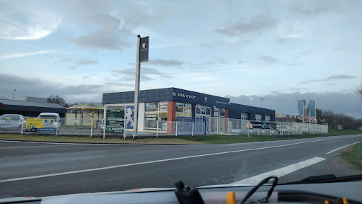 Photo 4 - Lukas Autos - AutoFirst