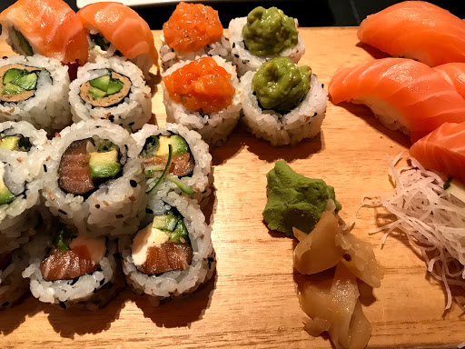 Hikaru Resto Sushi