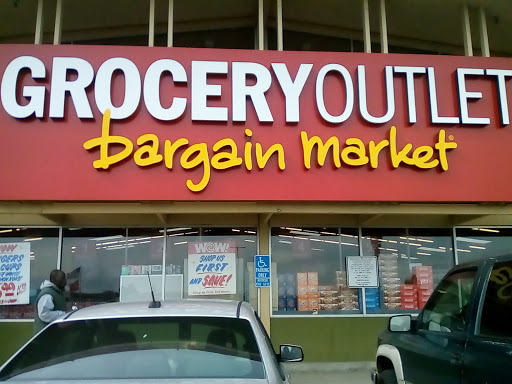 Grocery Store «Grocery Outlet Bargain Market», reviews and photos, 1391 E Yosemite Ave, Manteca, CA 95336, USA