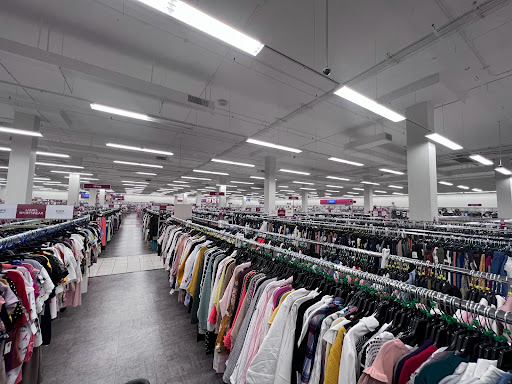 Clothing Store «Burlington Coat Factory», reviews and photos, 4849 Golf Rd, Skokie, IL 60077, USA