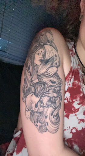 Tattoo Shop «Mr Tattoo», reviews and photos, 10387 SE Main St, Milwaukie, OR 97222, USA