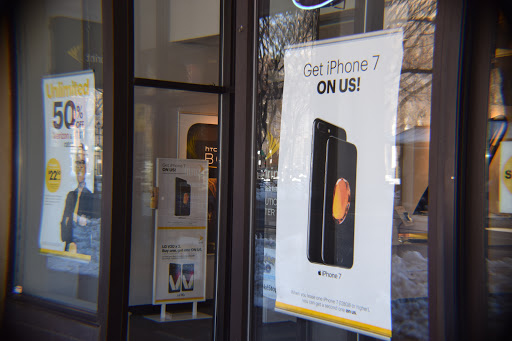 Cell Phone Store «Sprint Store», reviews and photos, 908 Chapel St, New Haven, CT 06510, USA
