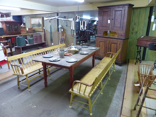 Antique Furniture Store «Hogback Vintage», reviews and photos, 260 Langdell Rd, Johnson, VT 05656, USA