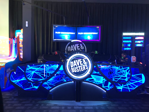 Sports Bar «Dave & Busters», reviews and photos