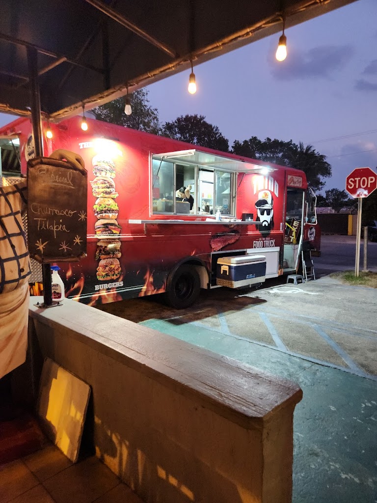 Trino’s Food truck 33442