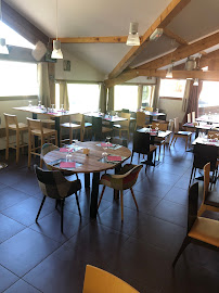Atmosphère du Restaurant familial Restaurant le hameau des eaux à Orelle - n°1