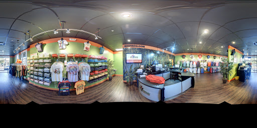 Custom T-shirt Store «Big Frog Custom T-Shirts of Valrico - Brandon», reviews and photos, 3478 Lithia Pinecrest Rd, Valrico, FL 33596, USA