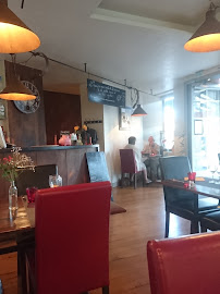 Atmosphère du Restaurant français La Poëlée Toquée à Moëlan-sur-Mer - n°3