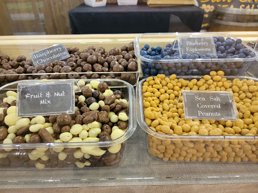 Shopping Mall «Grove City Premium Outlets», reviews and photos, 1911 Leesburg Grove City Rd, Grove City, PA 16127, USA