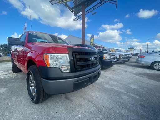 Car Dealer «Fifth Gear Auto Group Inc.», reviews and photos, 240 W Carroll St, Kissimmee, FL 34741, USA