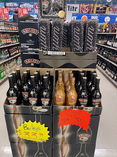 Liquor Store «Connecticut Beverage Mart», reviews and photos, 955 Washington St, Middletown, CT 06457, USA