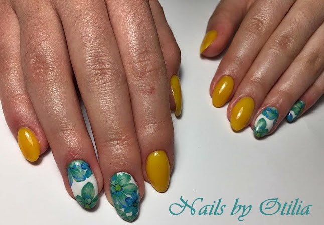 Nails by Otilia - Manichiura Gel/ Oja Semi